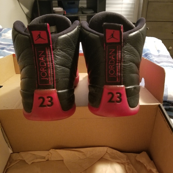 Air Jordan 12 retro Flu games - Picture 3 of 5